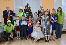 От чистого сердца! Работники ОАО "Спецжелезобетон" с заботой о наших детях 