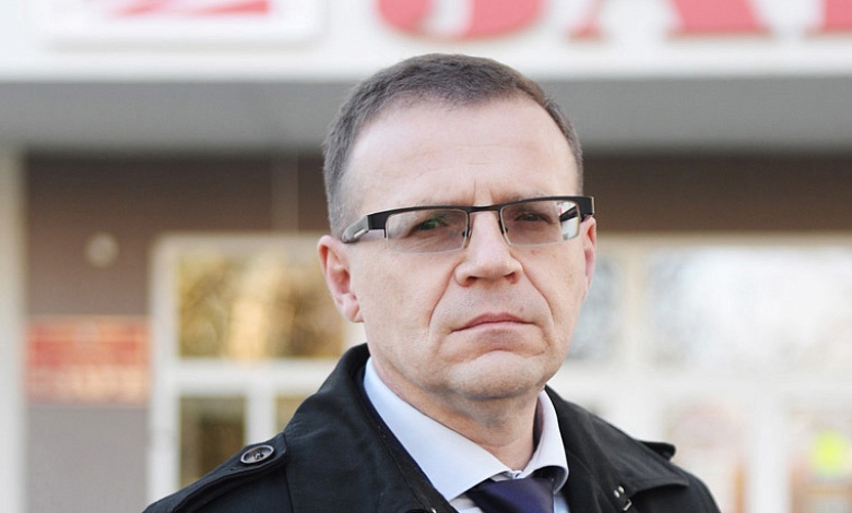 Эдуард Севярын правядзе прыём грамадзян у Лунінцы 19 лістапада