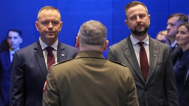 Фаза открытого конфликта. В Польше сообщили об обострении отношений между президентом и Минобороны