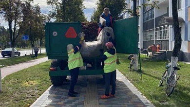 Уборка, детские площадки и ливневка! Продолжается благоустройство Микашевичей