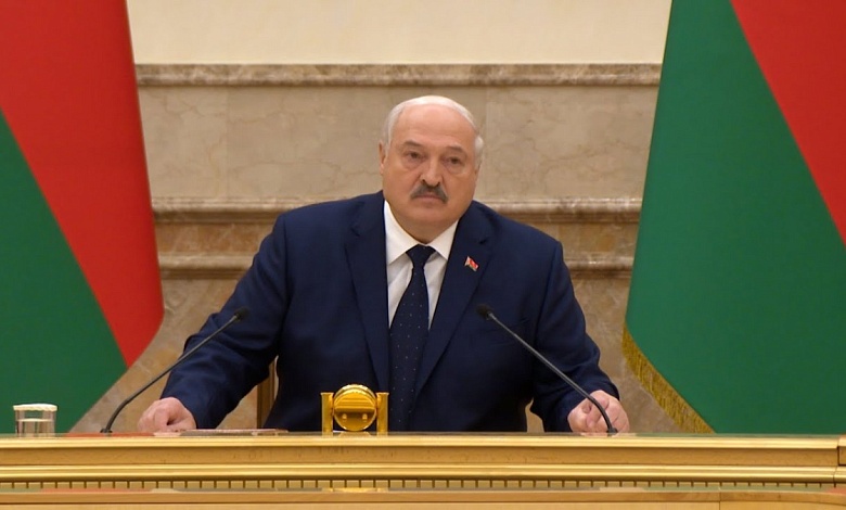 Лукашенко: Жили в нищете и под страхом плётки! // Про Польшу, нашу историю и НАСТОЯЩИХ героев