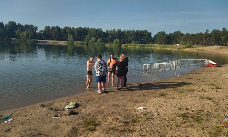 Спасены ребенок и женщина на водоемах Брестской области