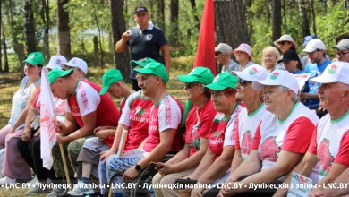 Областной туристический слет людей с проблемами по здоровью проходит в Лунинецком районе