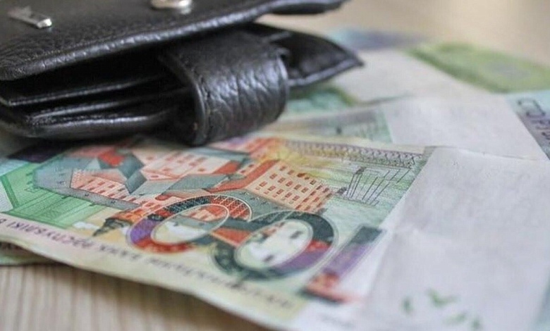 Счёт на тысячи рублей | Наниматели забыли об индексации зарплаты и доплате