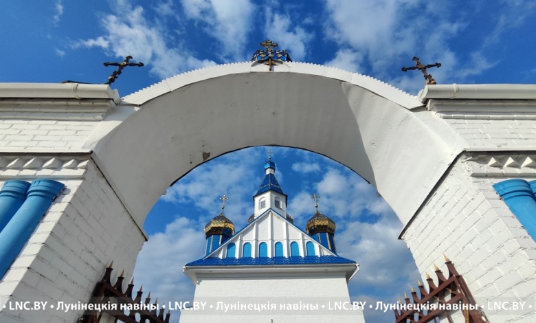 Приходу в Микашевичах нужна помощь в ремонте храма