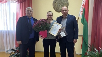 Поздравления принимают многодетные мамы в Лунинецком районе 