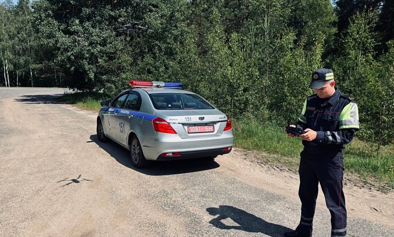 Сотрудники ГАИ использовали беспилотник на автодороге «Лунинец-Ганцевичи»