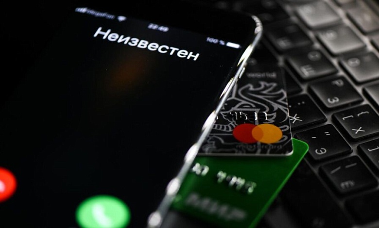 Жительница Лунинца лишилась почти пяти тысяч рублей после общения с мошенниками