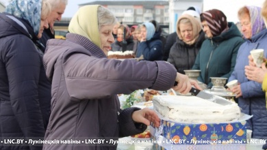 Посмотрите как отмечают седьмой день Масленицы в Микашевичах!