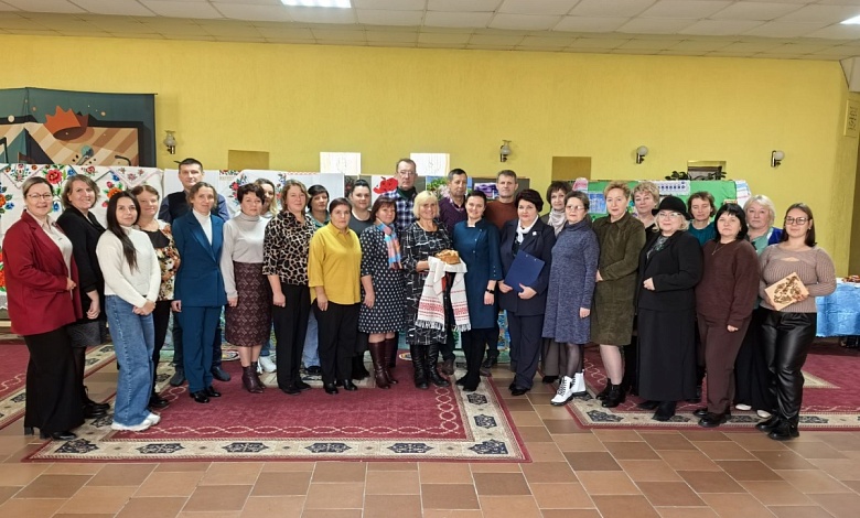 Районный семинар для руководителей клубных формирований состоялся в Лунинце