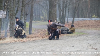 «В память о сожженных деревнях». Военно-историческую реконструкцию провели в Лунинецком районе