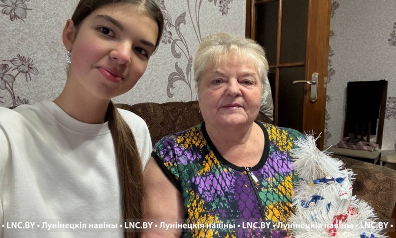 Волонтеры СШ №2 г. Лунинца совершили визиты добра