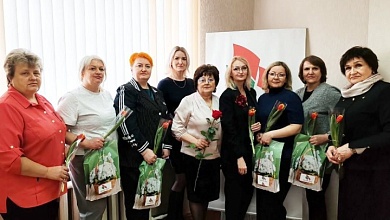 Роль женщин в обществе, достижения и планы на будущее обсудили в Лунинце