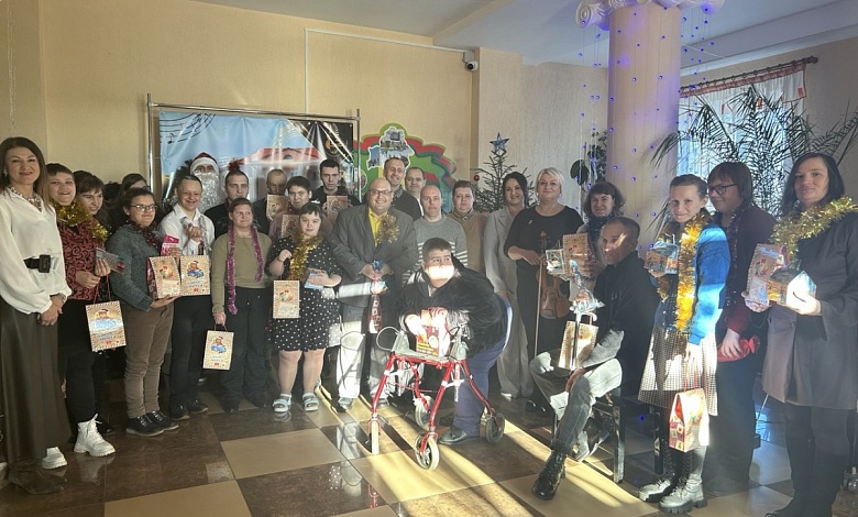 Праздничное настроение дарит ДШИ Лунинца