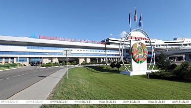 "Мы найдем выход из любой ситуации". Почему в 90-х Лукашенко отказался продавать Национальный аэропорт Минск