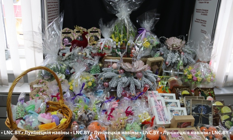 Выставка-продажа "Лунінецкі млын" открылась в райцентре