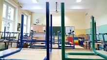 В Польше родители и учителя бьют тревогу из-за закрытия школ
