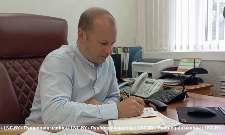 «Прямая линия»: с какими вопросами обращаются к руководителю Лунинецкого района 