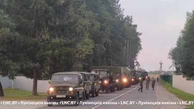 В Лунинце происходит движение военной техники в рамках боевой подготовки