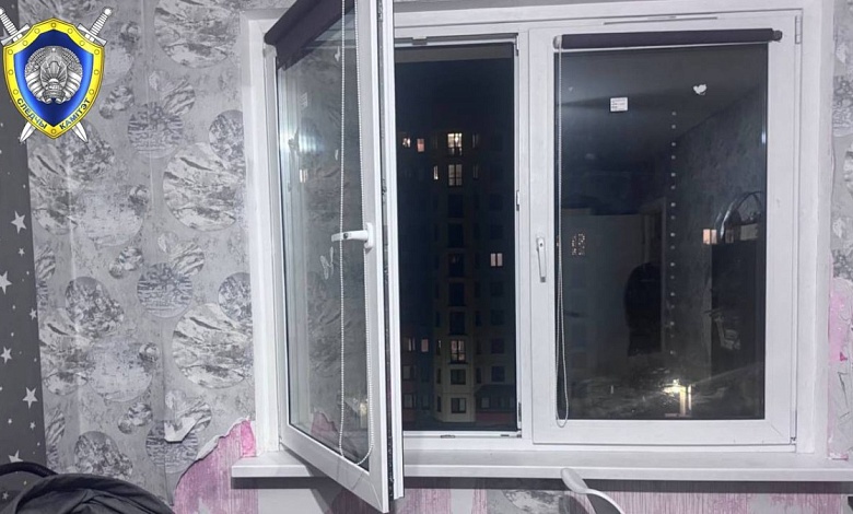 В Минске мальчик выпал из окна пятого этажа. Ребенок погиб 