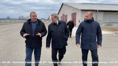 Михаил Русый изучает ситуацию на месте в Лунинецком районе 