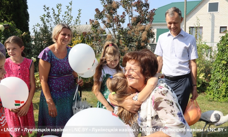 В Лунинецком районе «Белая Русь» продолжает помогать собирать детей в школу