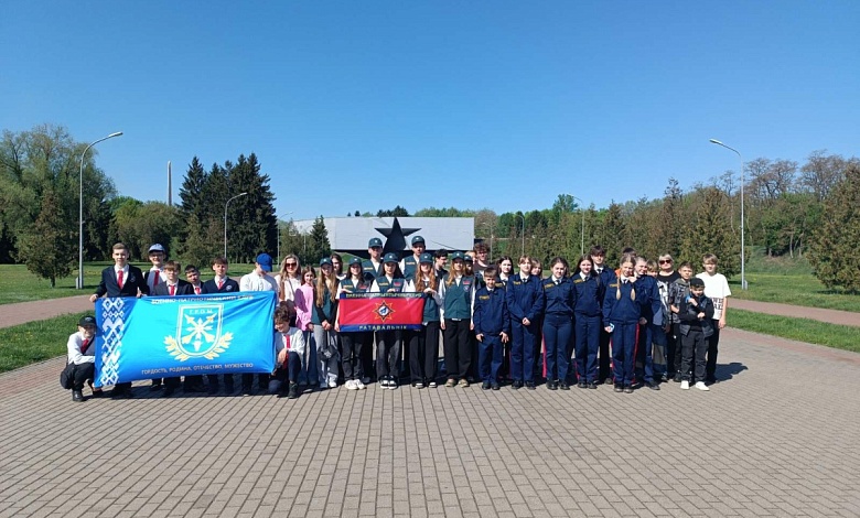 Воспитанники военно-патриотических клубов Лунинетчины посетили мемориальный комплекс "Брестская крепость-герой"
