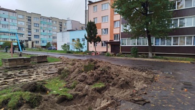 Автостоянку расширяют на ул. Лисовича и Красной в Лунинце