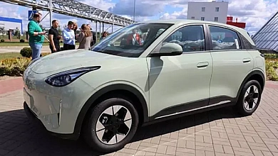 В ноябре планируется вывести на рынок новую модель электромобиля GEELY EX2