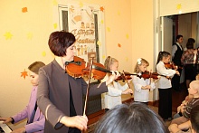 Праздничный концерт в честь Дня учителя прошел в ДМШИ г. Микашевичи. 