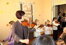 Праздничный концерт в честь Дня учителя прошел в ДМШИ г. Микашевичи. 