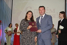 В Лунинце наградили учителей (фоторепортаж)