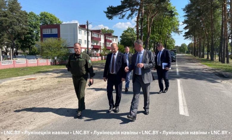 Выездная сессия районного Совета депутатов проходит в Лунинце