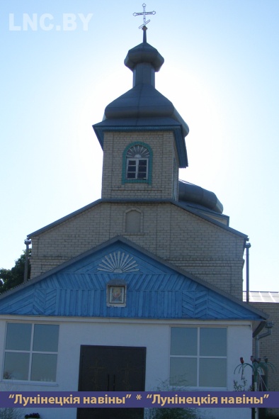 Photo of Верующие меняют облик православной церкви в деревне Мокрово.