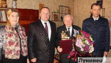 Photo of Почетный гражданин Лунинецкого района Павел Добринец отмечает день рождения