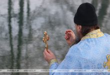 Photo of Православные верующие празднуют Крещение Господне