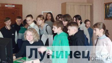 Photo of Как создается районная газета узнали школьники из Микашевич