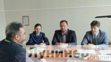 Photo of “Житейские вопросы” Профсоюзный правовой прием граждан состоялся в Лунинецком районе